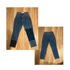 Curvy fit Hollister high rise mom jeans
